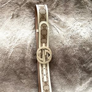 Gucci  GG Buckle Leather Belt